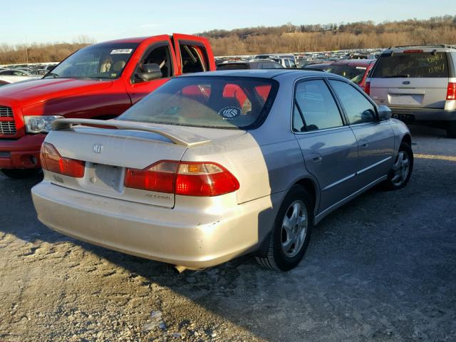 1HGCG565XXA086609 - 1999 HONDA ACCORD EX SILVER photo 4