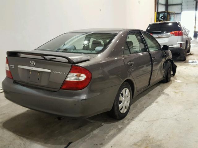 4T1BE32K04U795703 - 2004 TOYOTA CAMRY LE GRAY photo 4