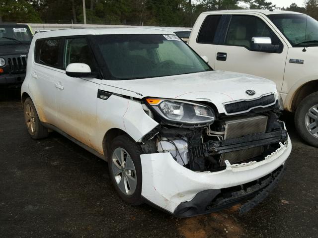 KNDJN2A22E7016720 - 2014 KIA SOUL WHITE photo 1