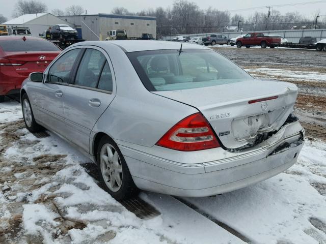 WDBRF64J82E006791 - 2002 MERCEDES-BENZ C 320 SILVER photo 3