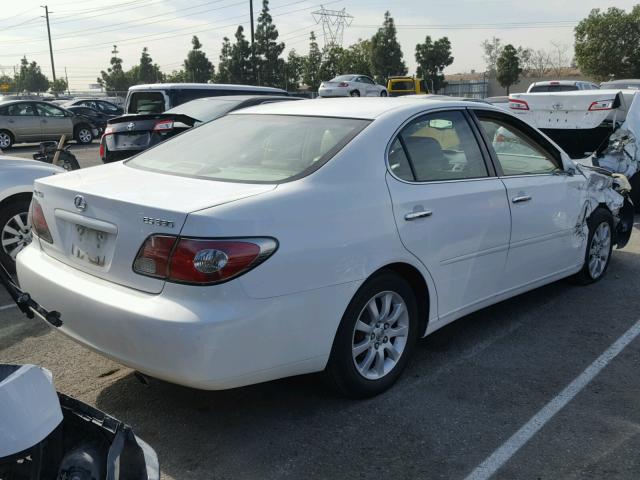 JTHBA30G245012405 - 2004 LEXUS ES 330 WHITE photo 4