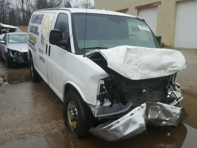 1GCGG25K291103752 - 2009 CHEVROLET EXPRESS G2 WHITE photo 1