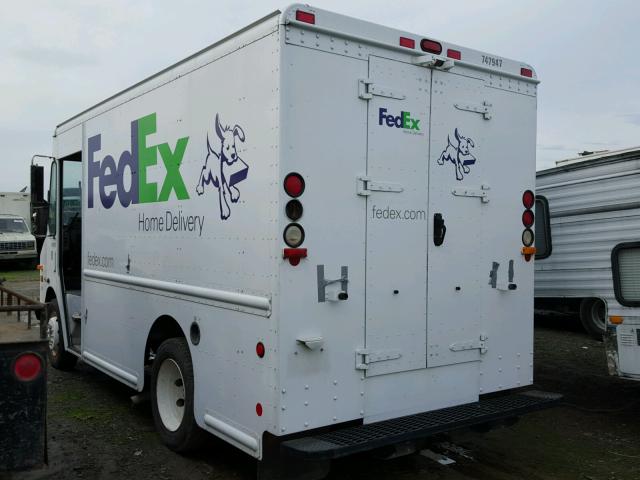 5B4KPD25X73425275 - 2007 WORKHORSE CUSTOM CHASSIS COMMERCIAL WHITE photo 3