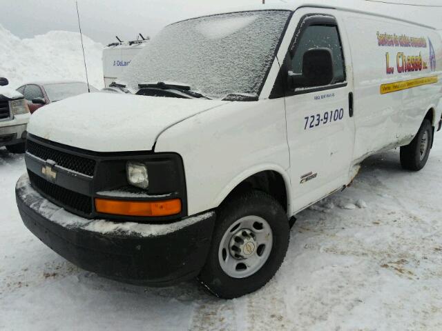 1GCHG392561191342 - 2006 CHEVROLET EXPRESS G3 WHITE photo 2