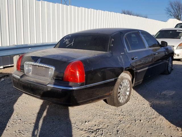 1LNHM83W44Y676590 - 2004 LINCOLN TOWN CAR U BLACK photo 4