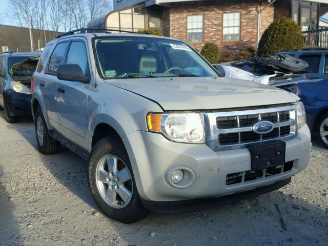 1FMCU93G89KA81275 - 2009 FORD ESCAPE XLT WHITE photo 1