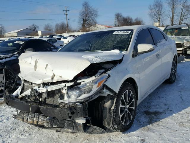 4T1BK1EB1JU269567 - 2018 TOYOTA AVALON XLE WHITE photo 2