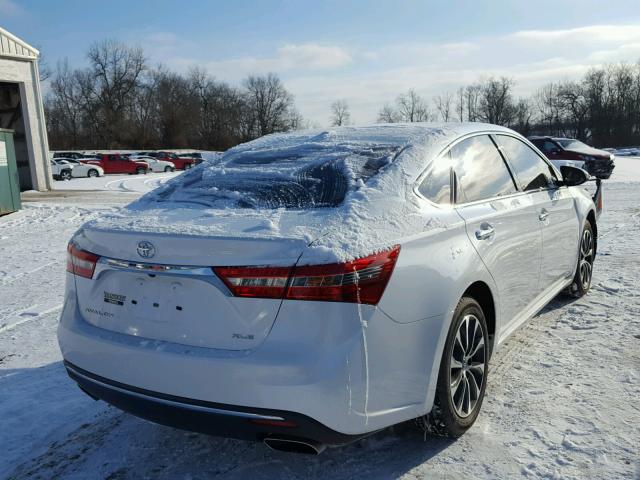 4T1BK1EB1JU269567 - 2018 TOYOTA AVALON XLE WHITE photo 4