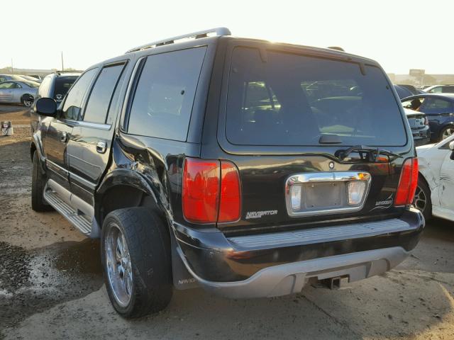 5LMPU28A7XLJ30404 - 1999 LINCOLN NAVIGATOR BLACK photo 3