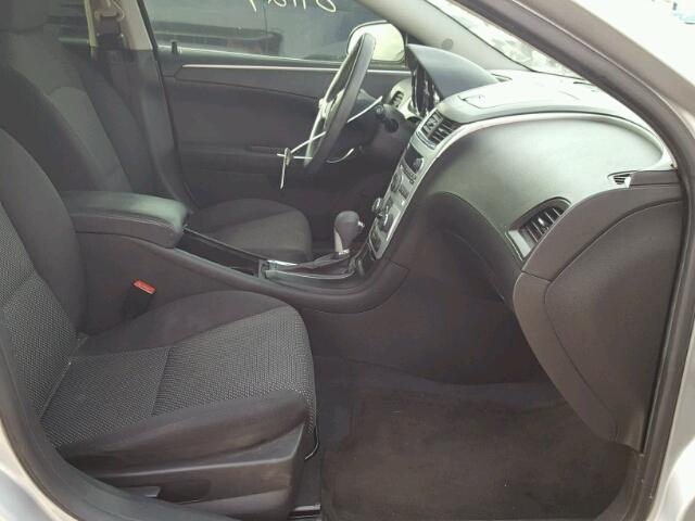 1G1ZC5E05CF392505 - 2012 CHEVROLET MALIBU 1LT 银色 照片 5