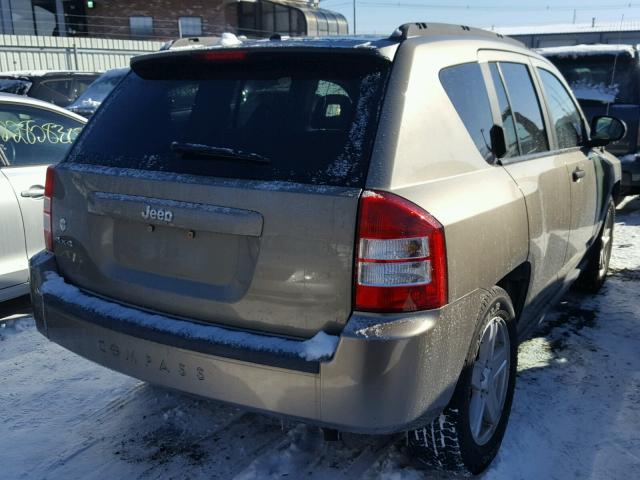 1J8FF47W17D167635 - 2007 JEEP COMPASS GRAY photo 4