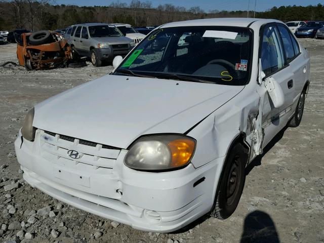 KMHCG45C35U580410 - 2005 HYUNDAI ACCENT GL WHITE photo 9