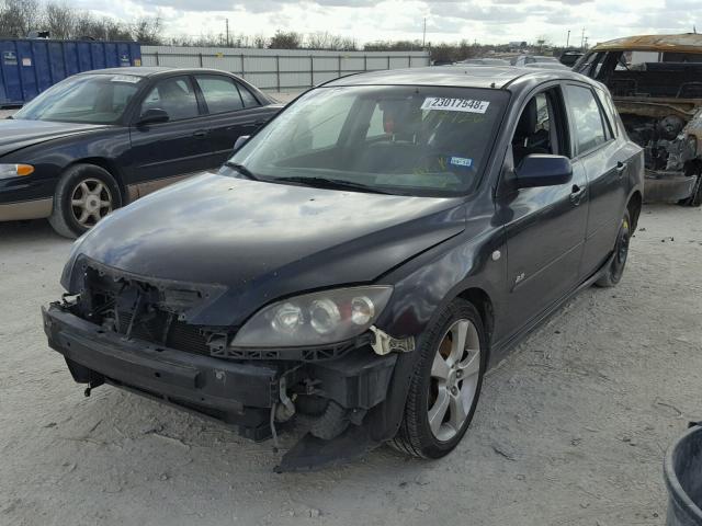 JM1BK143241217126 - 2004 MAZDA 3 HATCHBAC BLACK photo 2