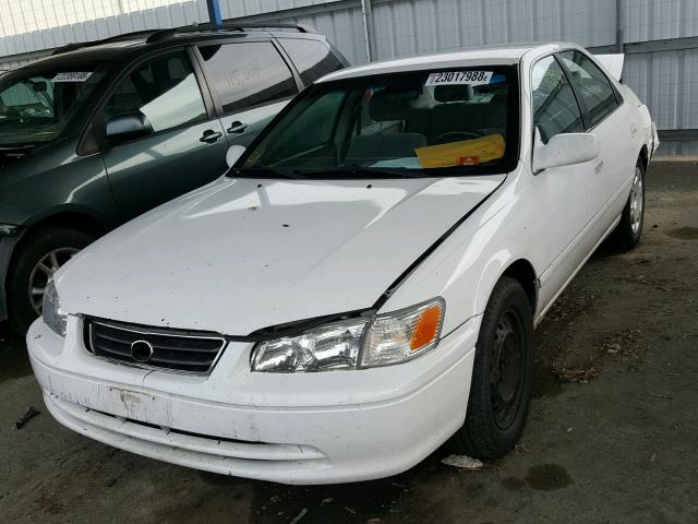 4T1BG22K6YU945629 - 2000 TOYOTA CAMRY CE WHITE photo 2