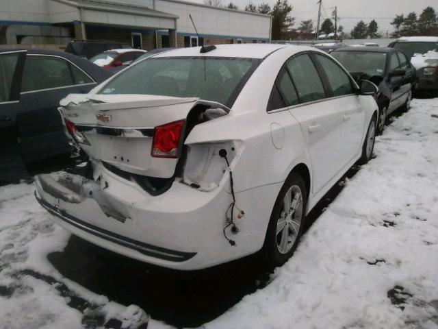 1G1PE5SBXF7122191 - 2015 CHEVROLET CRUZE LT WHITE photo 4