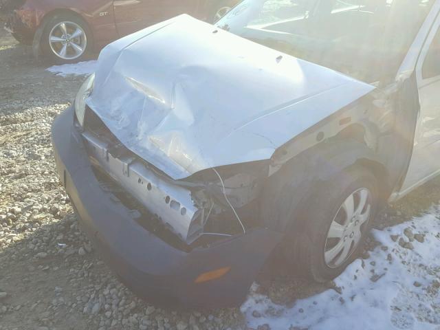 1FAFP34N67W114157 - 2007 FORD FOCUS ZX4 SILVER photo 9