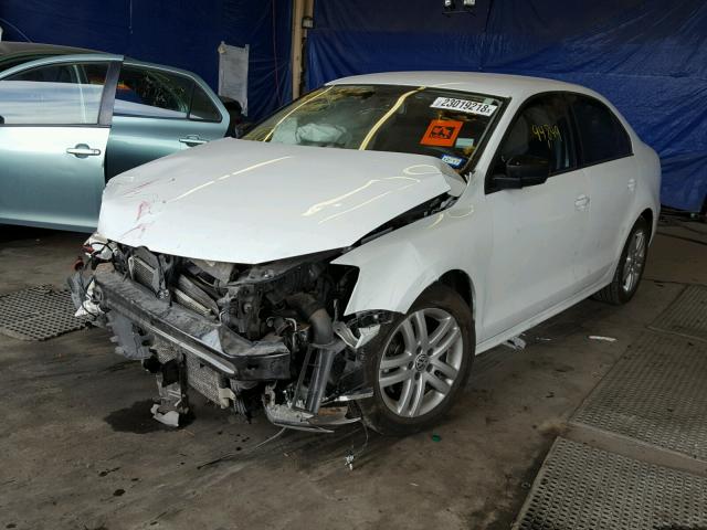 3VW2K7AJ0FM223130 - 2015 VOLKSWAGEN JETTA BASE WHITE photo 2