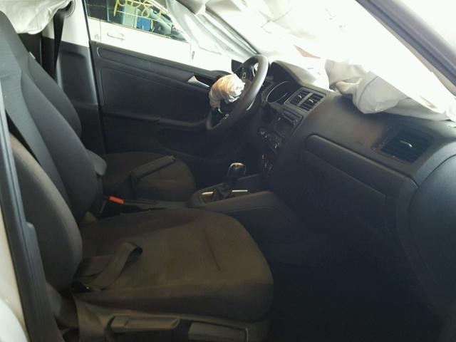 3VW2K7AJ0FM223130 - 2015 VOLKSWAGEN JETTA BASE WHITE photo 5