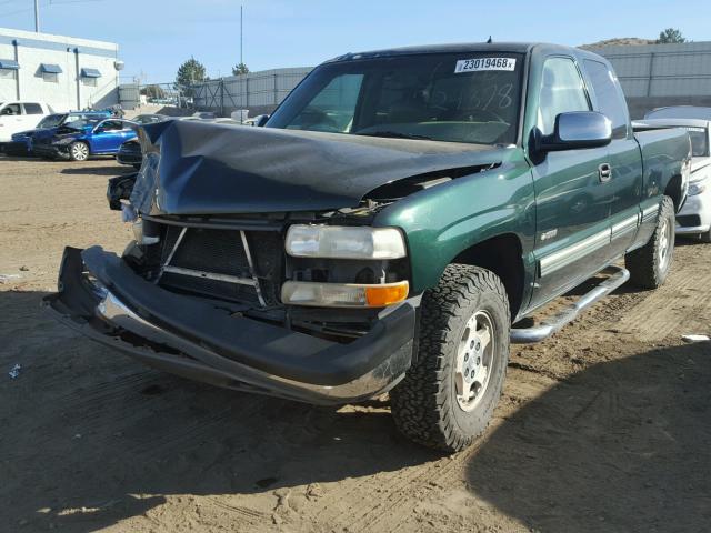 1GCEK19T02E122818 - 2002 CHEVROLET SILVERADO GREEN photo 2