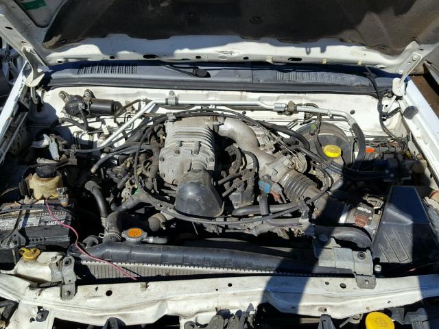 5N1MD28T62C514013 - 2002 NISSAN XTERRA SE WHITE photo 7