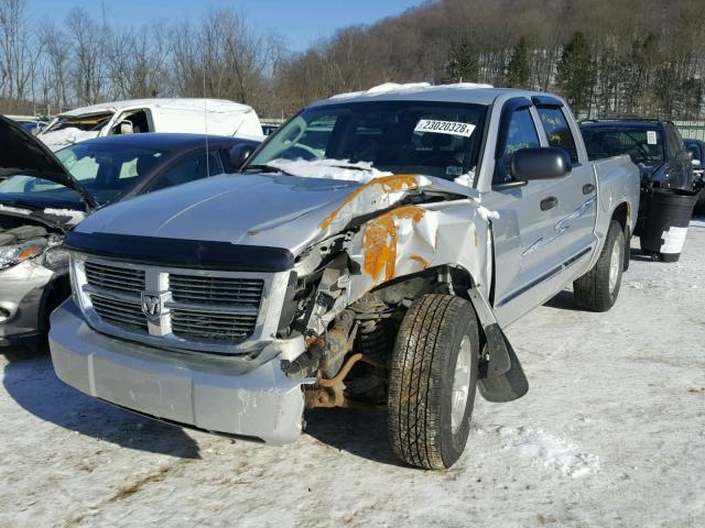 1D7HW58N38S602878 - 2008 DODGE DAKOTA QUA SILVER photo 2