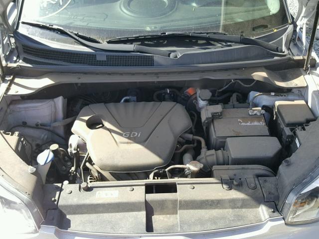 KNDJN2A29G7860515 - 2016 KIA SOUL SILVER photo 7