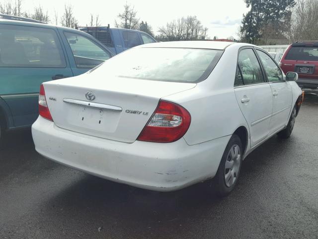 4T1BE30K22U007827 - 2002 TOYOTA CAMRY LE WHITE photo 4