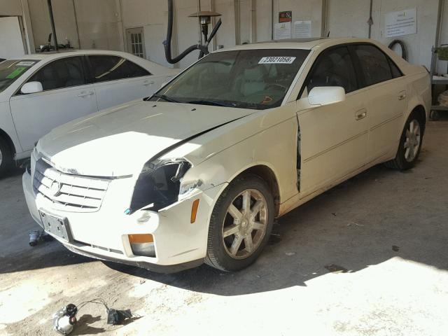 1G6DP577X60128075 - 2006 CADILLAC CTS HI FEA WHITE photo 2