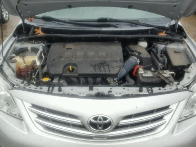 2T1BU4EE2DC128020 - 2013 TOYOTA COROLLA BA SILVER photo 7