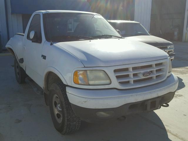 2FTRF08252CA13107 - 2002 FORD F150 WHITE photo 1