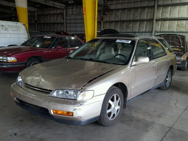 1HGCE1892RA008164 - 1994 HONDA ACCORD EX BEIGE photo 2