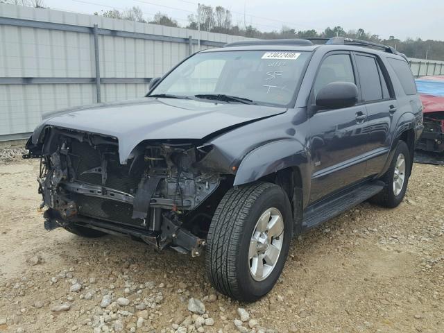 JTEZU14R650045215 - 2005 TOYOTA 4RUNNER SR GRAY photo 2