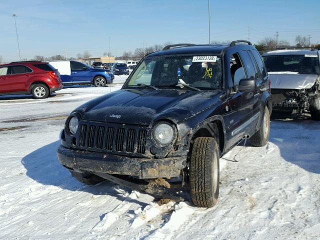 1J4GL48K16W267215 - 2006 JEEP LIBERTY SP BLACK photo 2