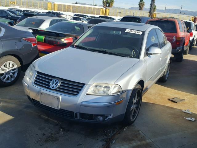 WVWAD63B65P005596 - 2005 VOLKSWAGEN PASSAT GLS SILVER photo 2