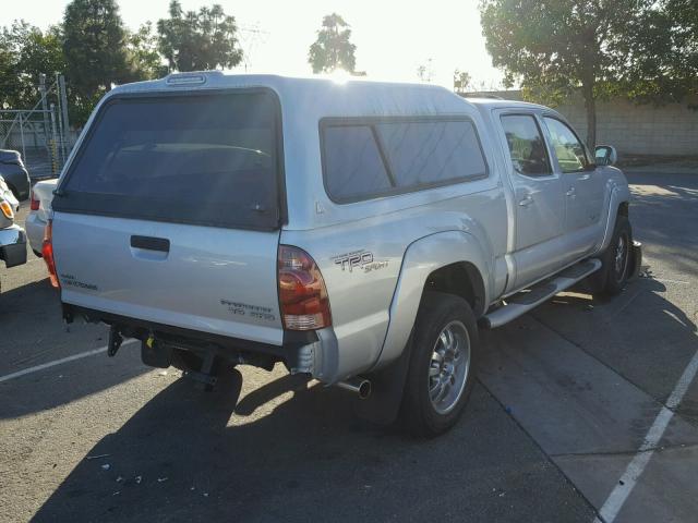 5TEKU72N46Z188657 - 2006 TOYOTA TACOMA DOU SILVER photo 4