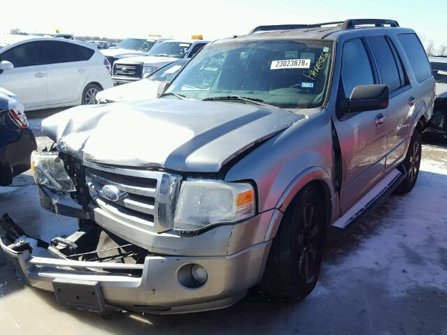 1FMFU15578LA73106 - 2008 FORD EXPEDITION SILVER photo 2