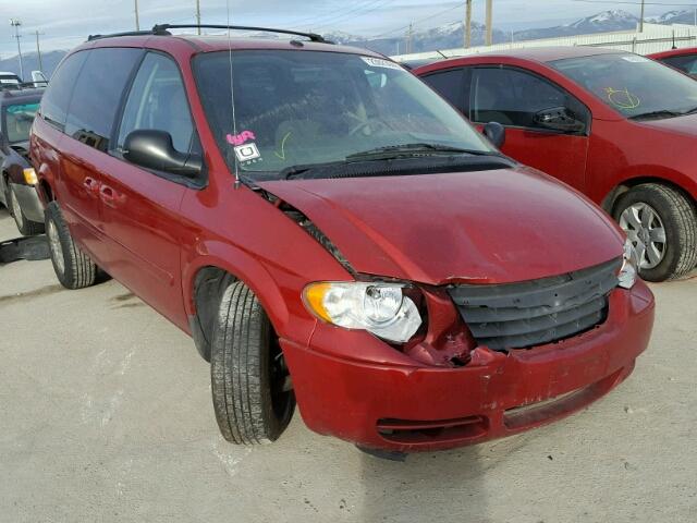 2A4GP44R77R252543 - 2007 CHRYSLER TOWN & COU RED photo 1