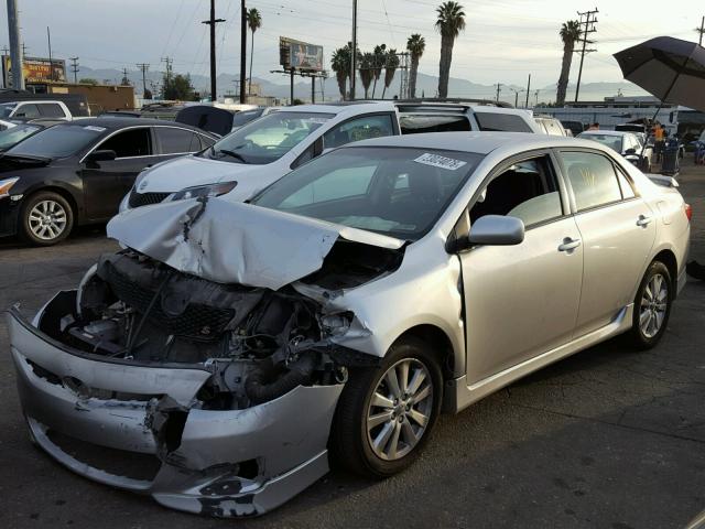 1NXBU4EE8AZ336882 - 2010 TOYOTA COROLLA BA SILVER photo 2