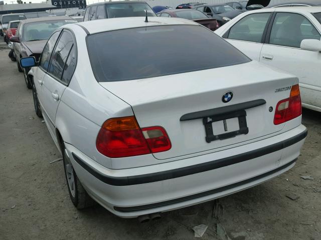 WBAAM3342YFP72563 - 2000 BMW 323 I WHITE photo 3