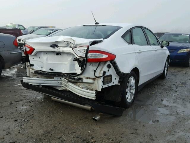 3FA6P0G70FR136572 - 2015 FORD FUSION S WHITE photo 4