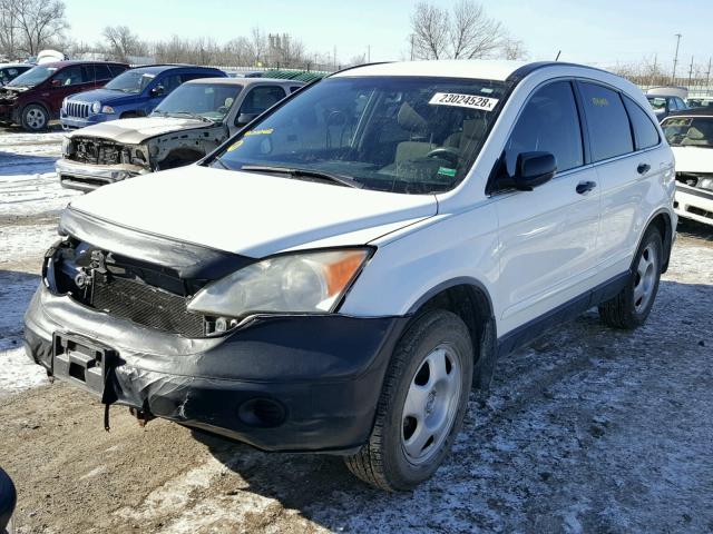 JHLRE38328C002418 - 2008 HONDA CR-V LX WHITE photo 2