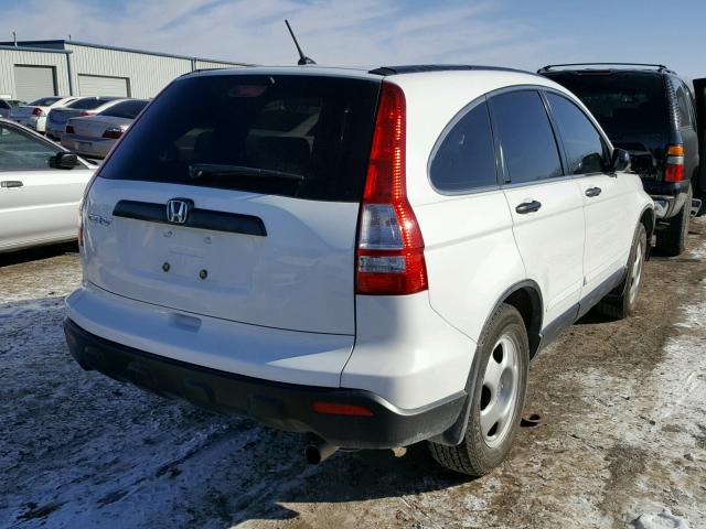 JHLRE38328C002418 - 2008 HONDA CR-V LX WHITE photo 4