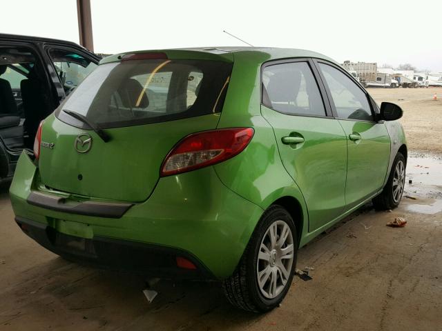 JM1DE1KY8C0149725 - 2012 MAZDA MAZDA2 GREEN photo 4