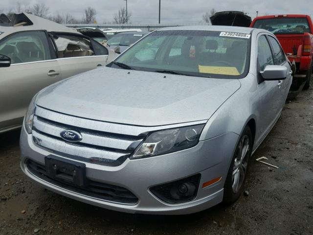 3FAHP0HA7CR397955 - 2012 FORD FUSION SE SILVER photo 2