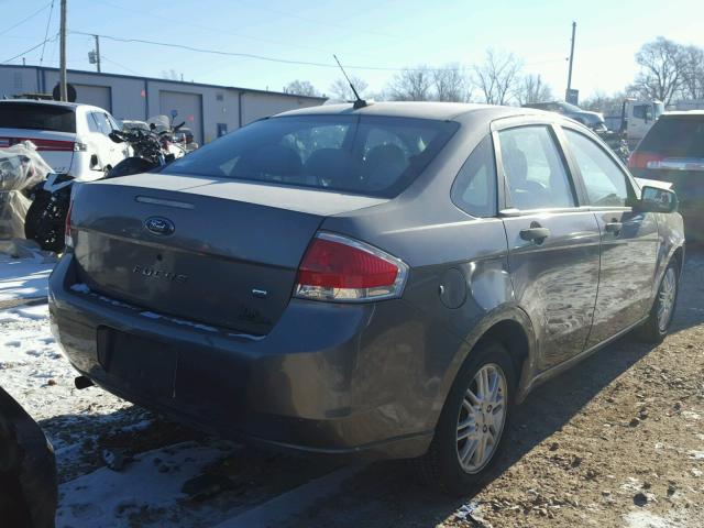 1FAHP35N59W147242 - 2009 FORD FOCUS SE SILVER photo 4