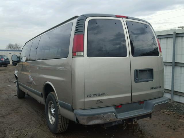 1GAHG39R521149267 - 2002 CHEVROLET EXPRESS G3 GRAY photo 3