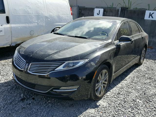 3LN6L2GK8FR610964 - 2015 LINCOLN MKZ BLACK photo 2