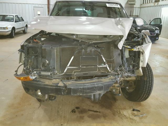 2GTEK63N051347365 - 2005 GMC SIERRA K15 SILVER photo 9