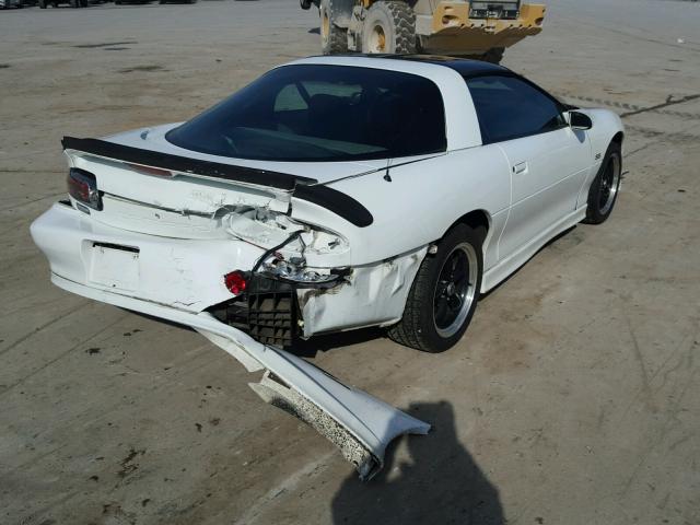 2G1FP22K112113092 - 2001 CHEVROLET CAMARO WHITE photo 4