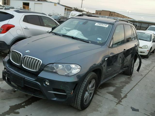 5UXZW0C50CL672364 - 2012 BMW X5 XDRIVE3 CHARCOAL photo 2